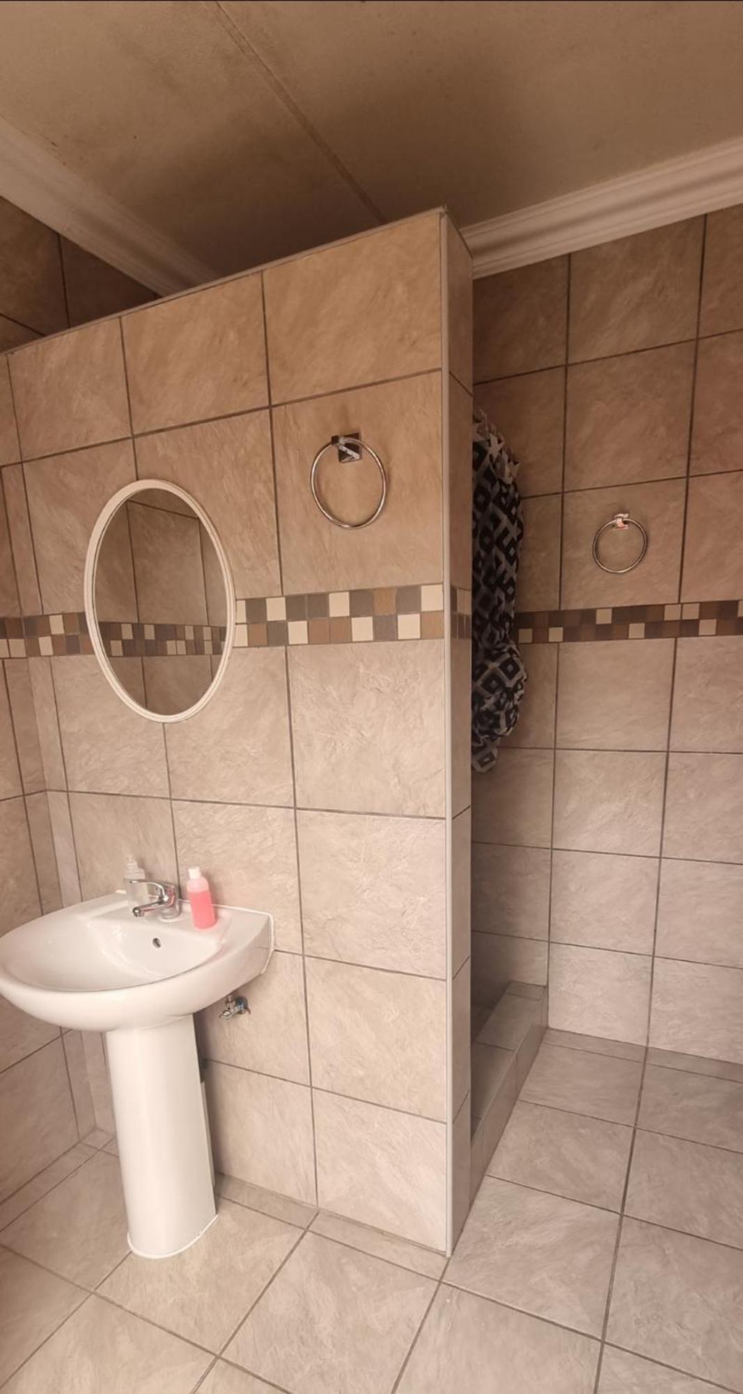 Stay At Home Airport Lodge Kempton Park Eksteriør bilde