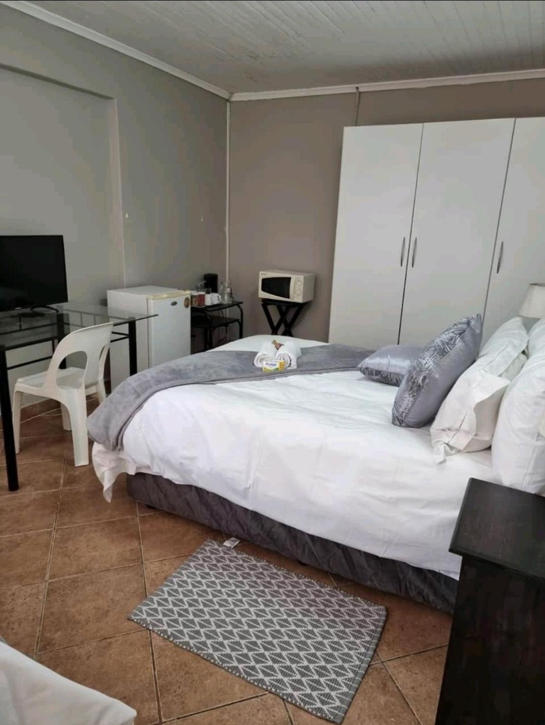 Stay At Home Airport Lodge Kempton Park Rom bilde